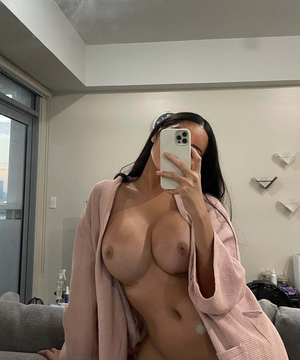 Angela Castellanos naked in Nur-Sultan