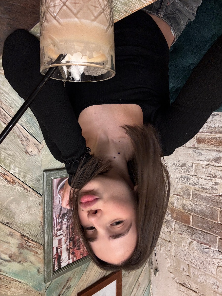 Fresh photos, fresh mood — Tina online in Nur-Sultan